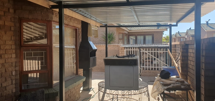 3 Bedroom Property for Sale in Keidebees Northern Cape